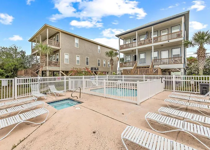 4br Waterfront Dock + Pool Hot Tub | Walk To * Gulf Shores