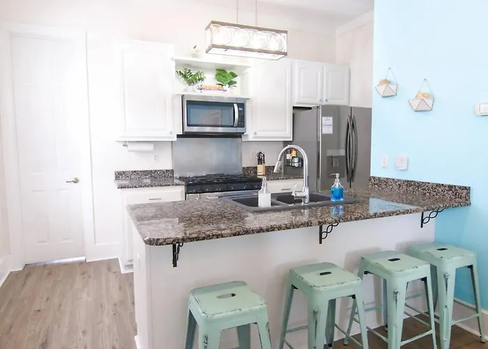 4br Waterfront Dock + Pool Hot Tub | Walk To * Gulf Shores