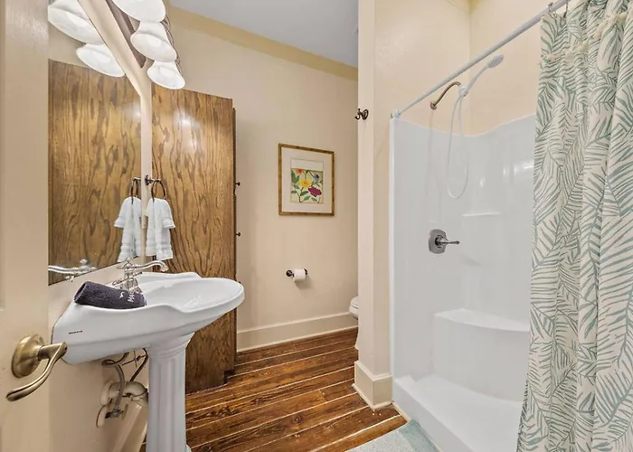 4br Waterfront Dock + Pool Hot Tub | Walk To * Gulf Shores